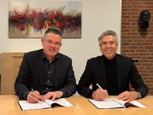 Foto GGZ en Heijmans bij ondertekening dec 2018
